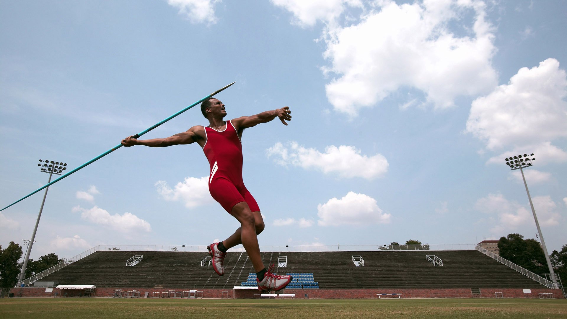 星空体育在线官网-外线节奏拉开是否更利于突破球员冲击篮下，篮球外线进攻战术